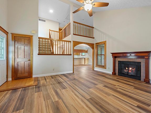 5th image of 3731 Ravens Glen Dr