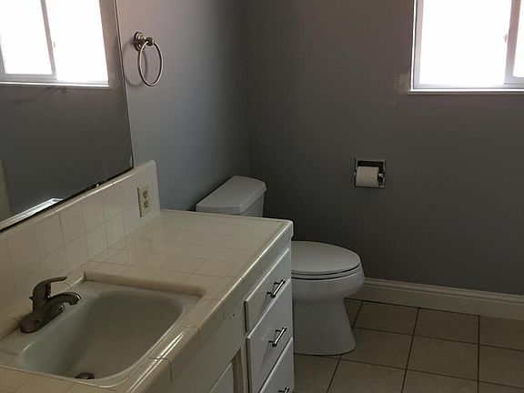 BATH ROOM W/ SEPARATE SHOWER AND TUB