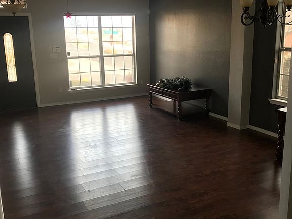 5th image of 8601 Hillshire Pl NW