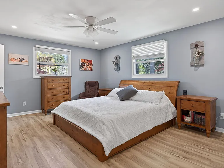 403 Holloway Dr — Photo 26