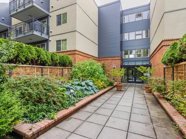 275 W Roy St APT 417, Seattle, WA 98119