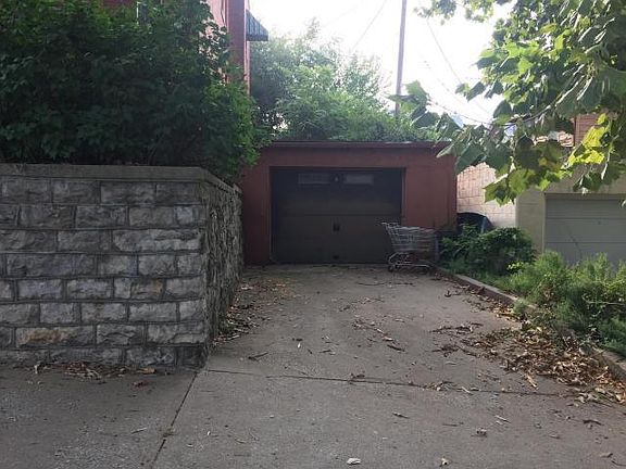 4th image of 110 N 16th St
