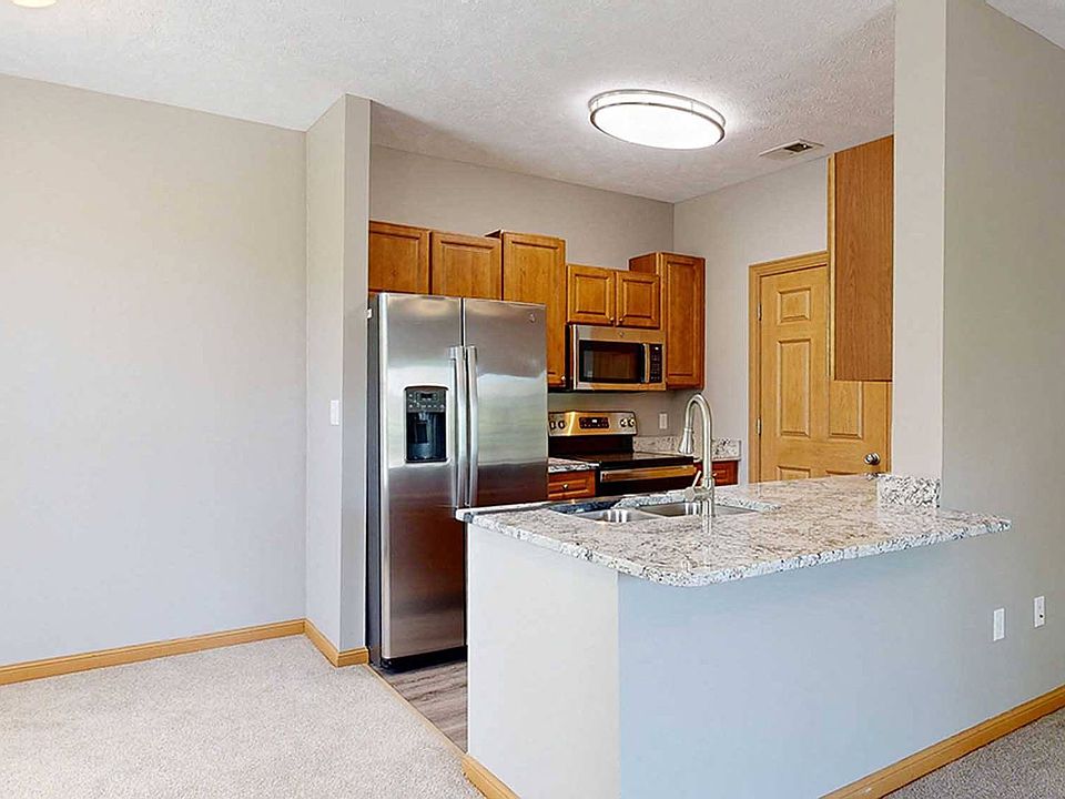 Our renovated kitchens are designed with functionality in mind, featuring stainless steel appliances, granite countertops, and plenty of storage space.