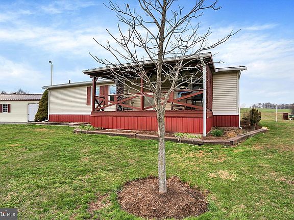 3rd image of 50 Mitchell Rd