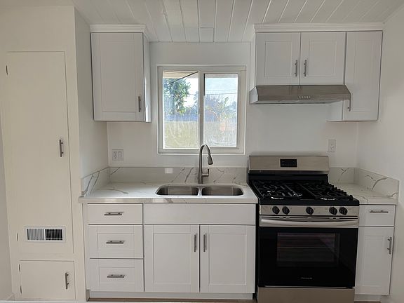 2nd image of 471 W McKinley Ave #B