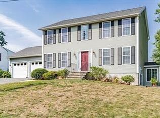 140 Patterson Ave, East Longmeadow, MA 01028