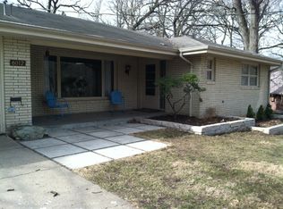 6012 Ronwood Dr, Des Moines, IA 50312