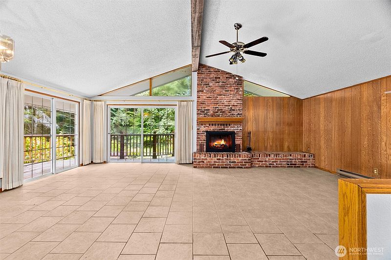 4th image of 723 N 10th Street