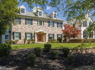 15 Alexis Ln, Malvern, PA 19355