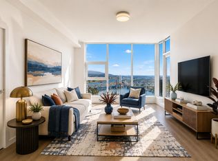 680 Quayside Dr #5004, New Westminster, BC V3M6Z6