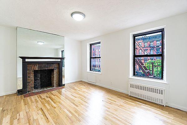 1st image of 400 E 9th St #3C