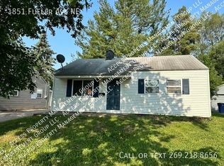 1851 Fuller Ave NE, Grand Rapids, MI
