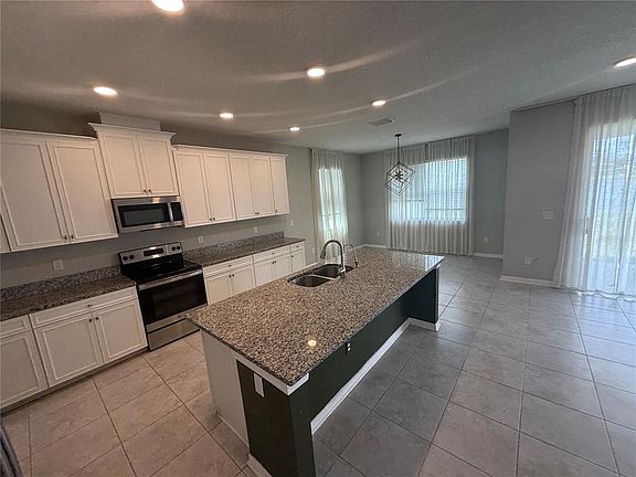 4th image of 3135 MARINE GRASS DRIVE