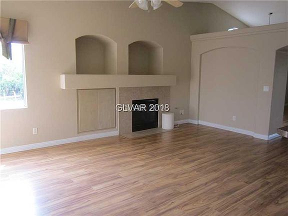 3rd image of 1649 Rat Pack Ave #0