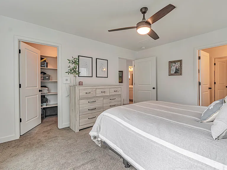 7649 S Lind Ln — Photo 10