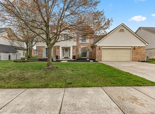 19320 Southampton Dr, Livonia, MI 48152