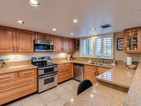 5th image of 6841 N Amahl Dr