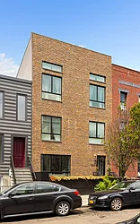 1025 Lorimer Street in Greenpoint