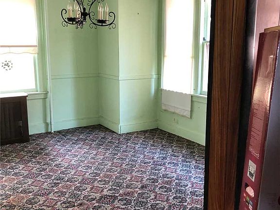 4th image of 24967 Beechknoll Ave