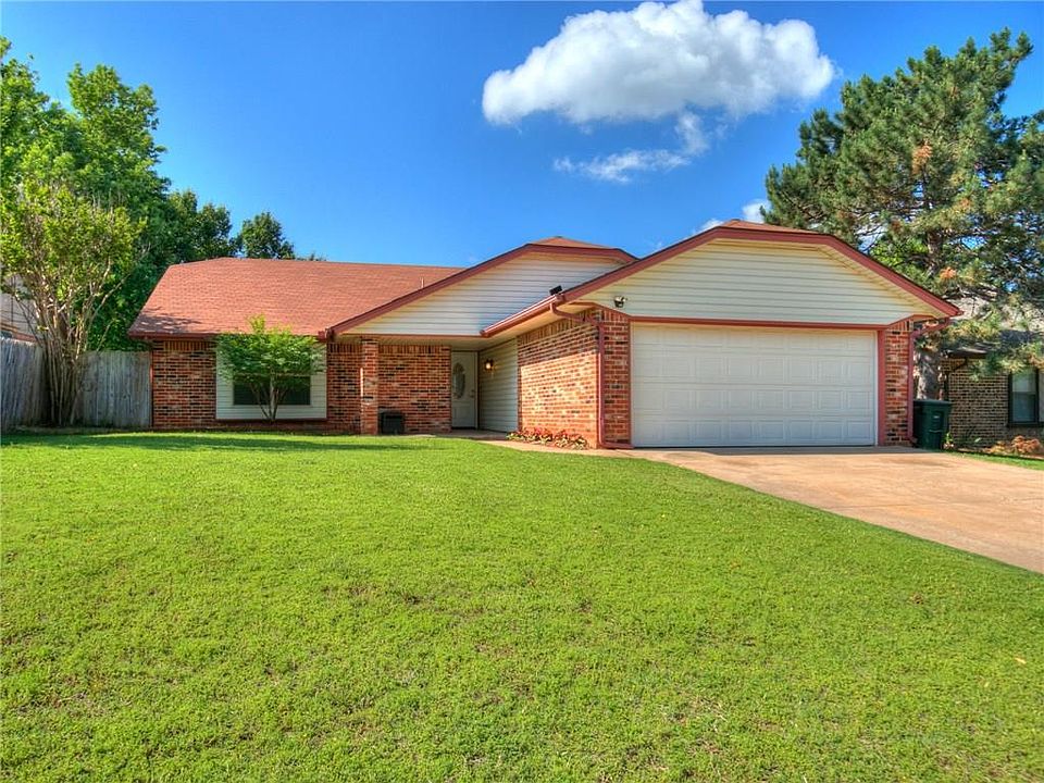 1st image of 2716 Summerfield Dr