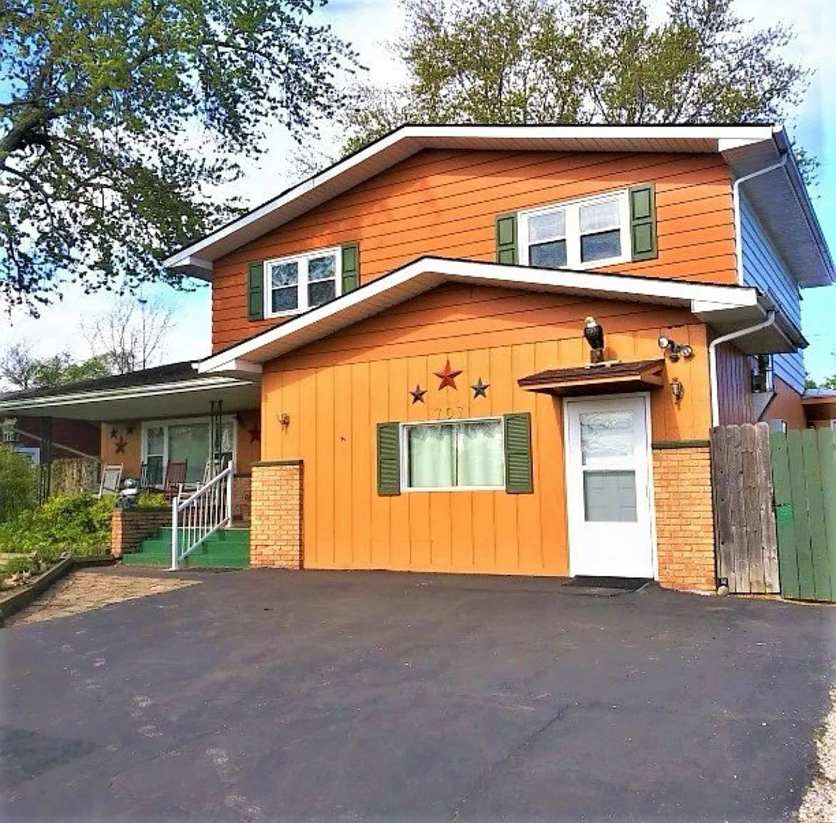 707 Lytle St — Photo 1