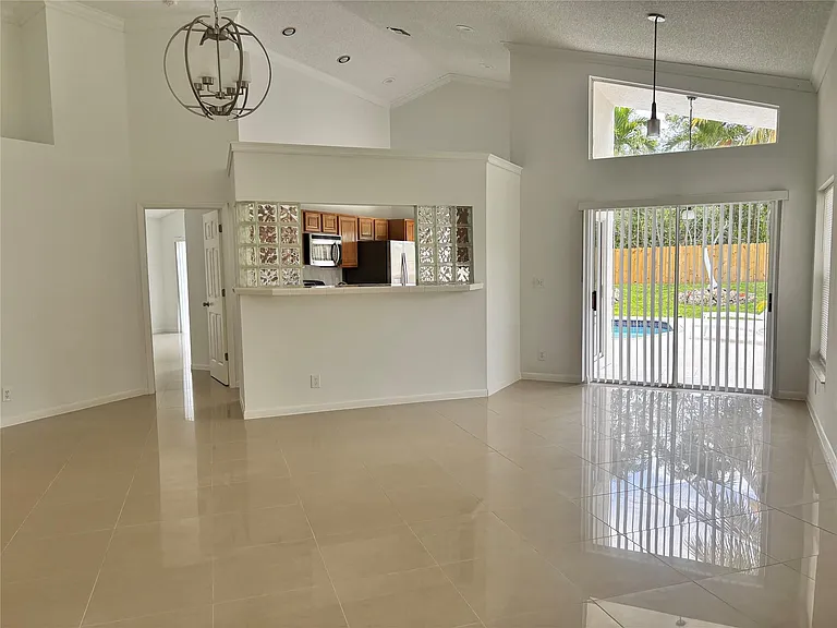 2990 NW 68th Ave — Photo 8