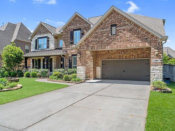 Nestled on a Cul-De-Sac Lot!