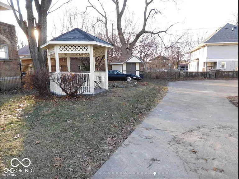 3158 E Fall Creek Parkway North Dr — Photo 4