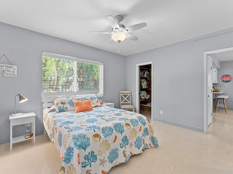 1203 Hillsboro Mile #5B — Photo 15