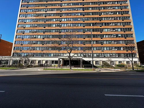6030 N Sheridan Rd Photo 1