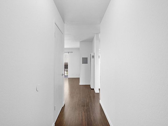 3rd image of 1836 Central Ave APT J