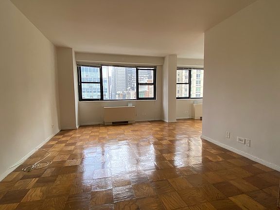 3rd image of 300 W 55th St APT 16N