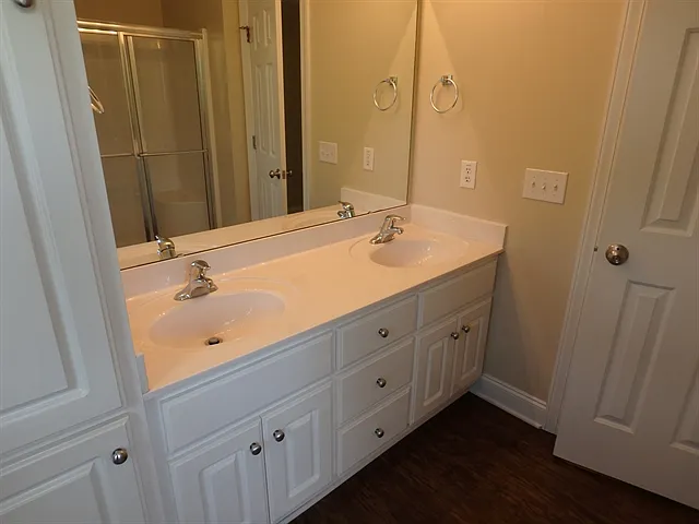 166 Moonlight Dr — Photo 7