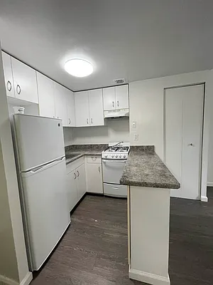 Rented by Kole Group | media 11