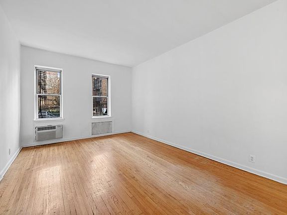 2nd image of 1707 2nd Ave APT 3