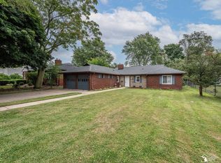 510 Hollywood Dr, Monroe, MI 48162