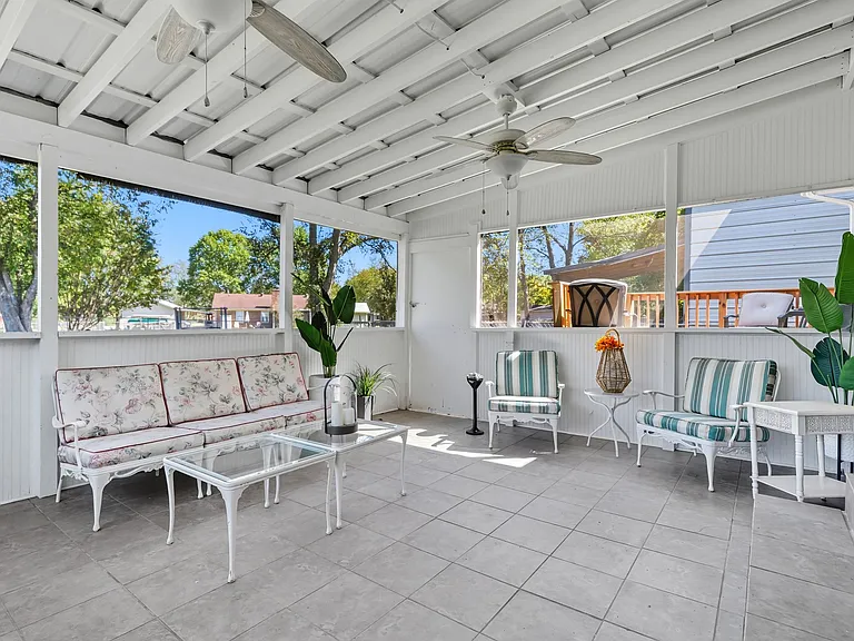 2891 Sunnyview Dr — Photo 29