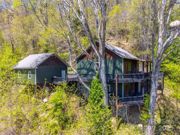 315 Black Bear Xing, Bryson City, NC 28713