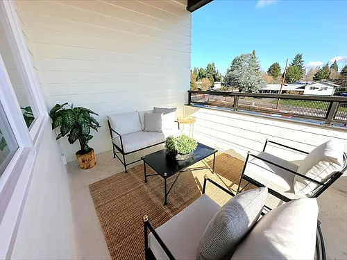 Floor plan 306