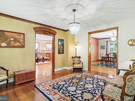 3rd image of 652 Liberty Grove Rd