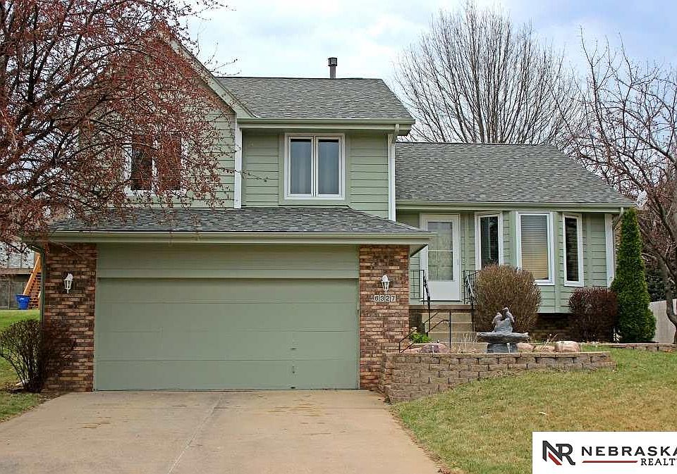 1st image of 6327 N 105th St