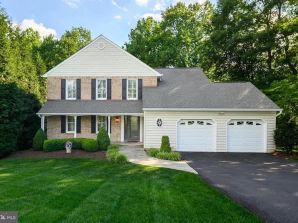 8524 White Winter Ct, Ellicott City, MD 21043