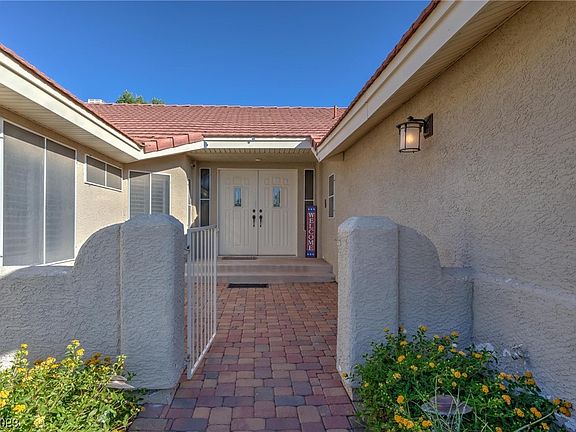 3rd image of 1580 Preswick Ct