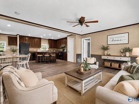 5th image of 2076 Mountain View Dr