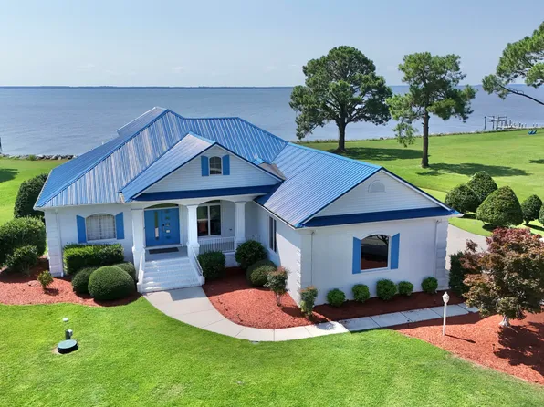 6022 Dolphin Road, Oriental, NC 28571