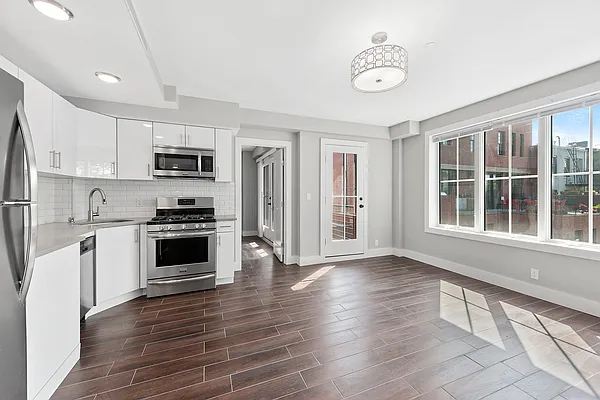 Rented by Brown Harris Stevens | media 18