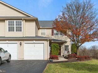 122 Sparrow Rd, Hummelstown, PA 17036