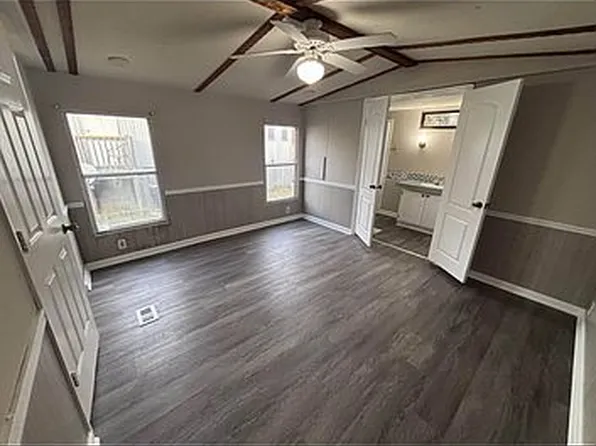 65 Mobile Manor Dr, Martinsville, VA 24112