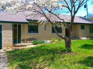 830 Harris Ave, Manhattan, KS 66502