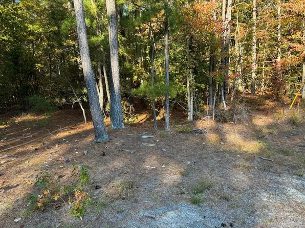 25-21 N Glebe Rd, Montross, VA 22520